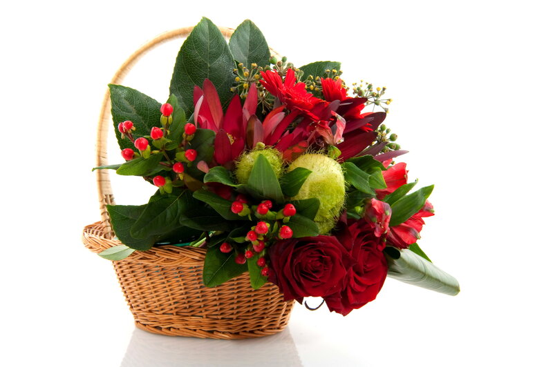 Red Flower Bouquet — Festive