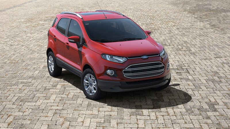 Red Ford EcoSport — Neutral