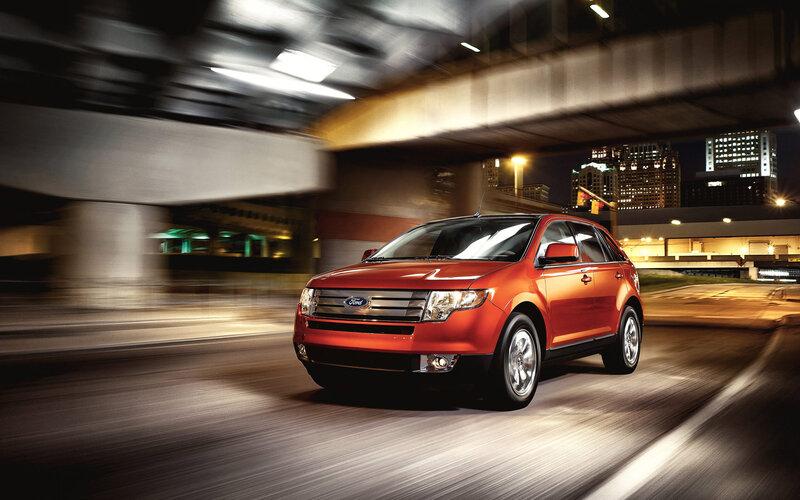 Red Ford Edge Suv — Dynamic, Night