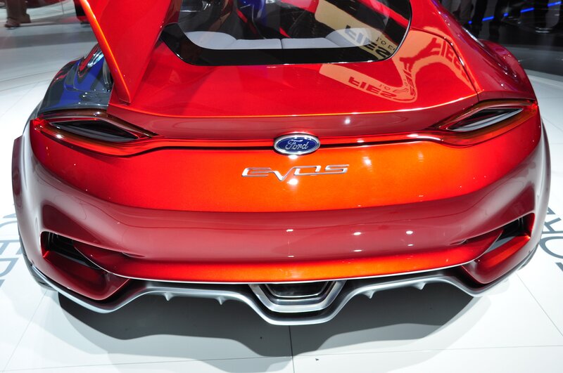 Red Ford EVOS Concept