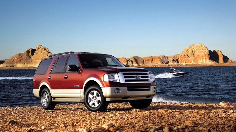 Red Ford Expedition