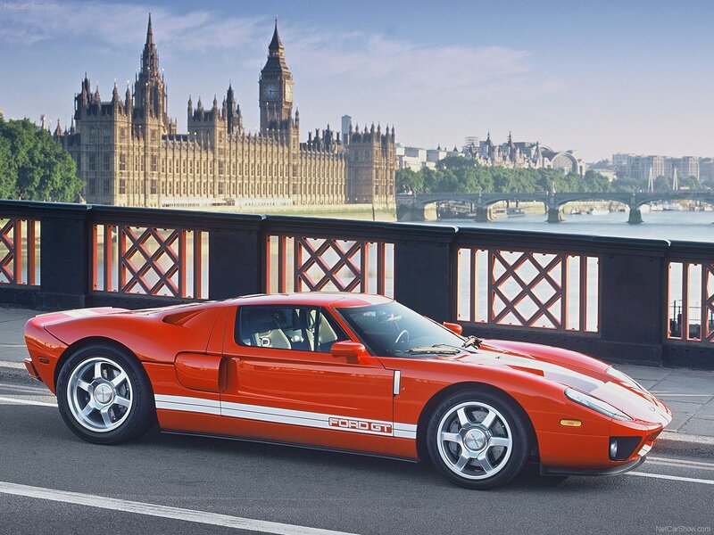 Red Ford GT on London Bridge