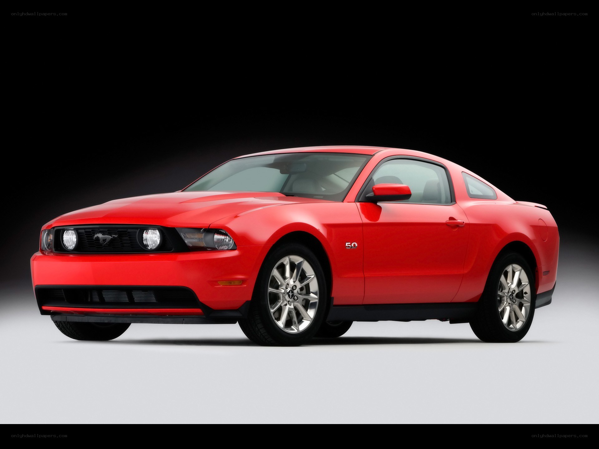 Red Ford Mustang 5.0