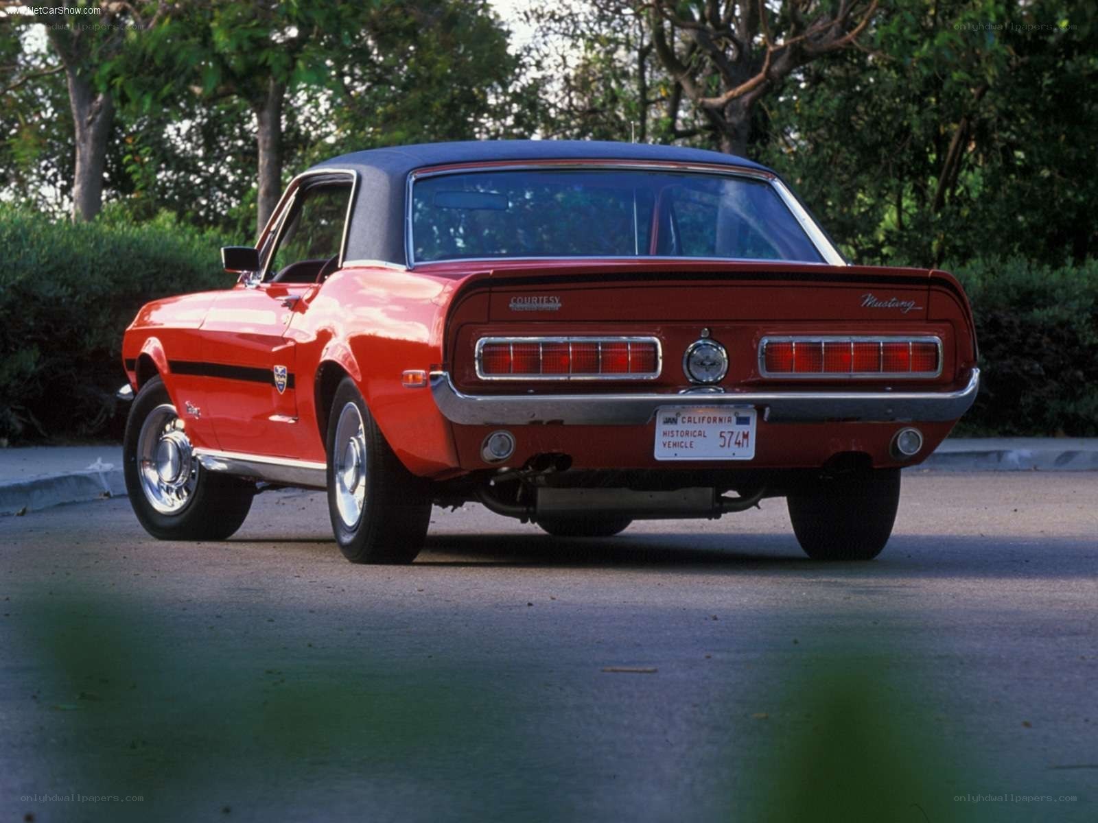 Red Ford Mustang coupe
