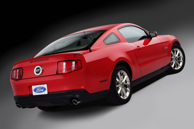 Red Ford Mustang GT