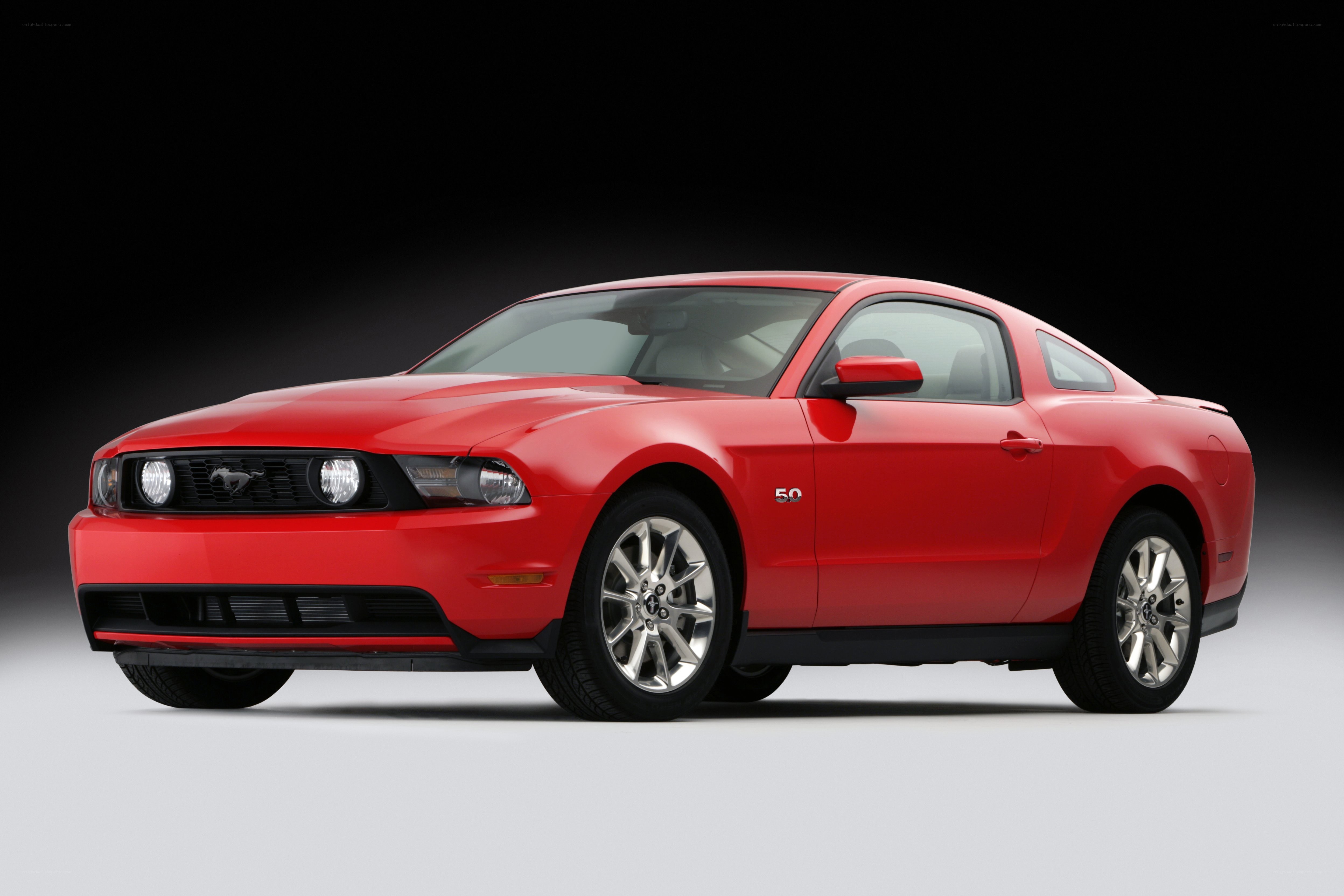 Red Ford Mustang GT