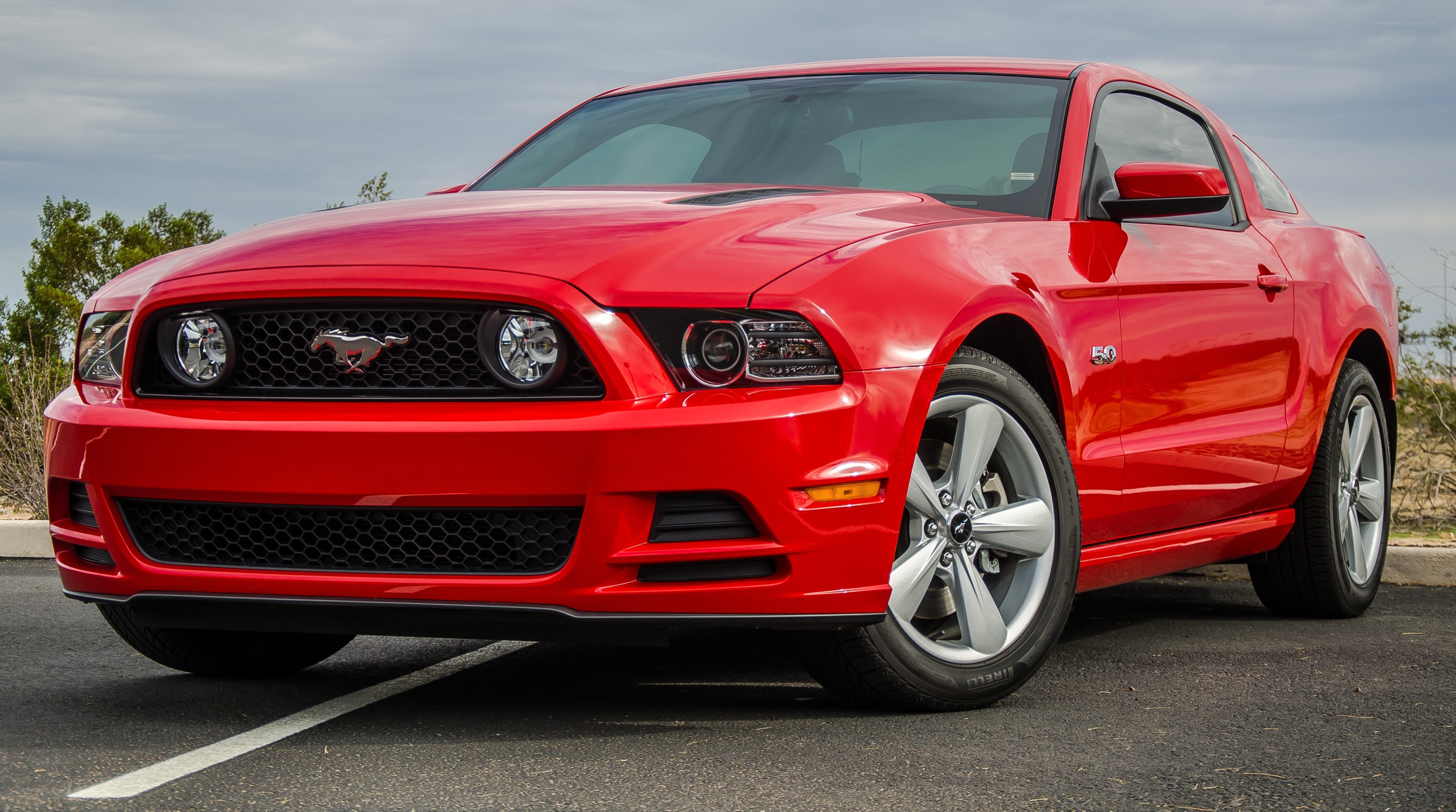 Red Ford Mustang GT