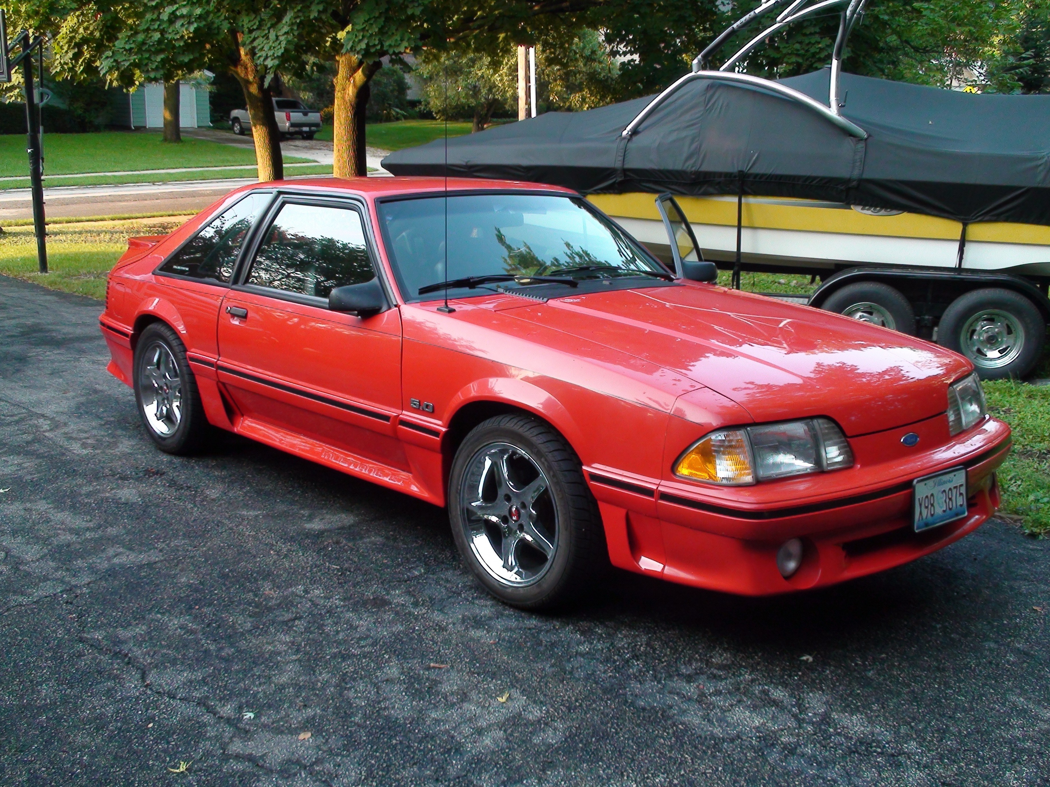 Red Ford Mustang GT