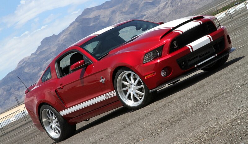 Red Ford Mustang Shelby GT500
