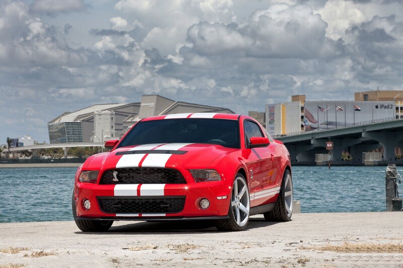 Red Ford Mustang Shelby GT500