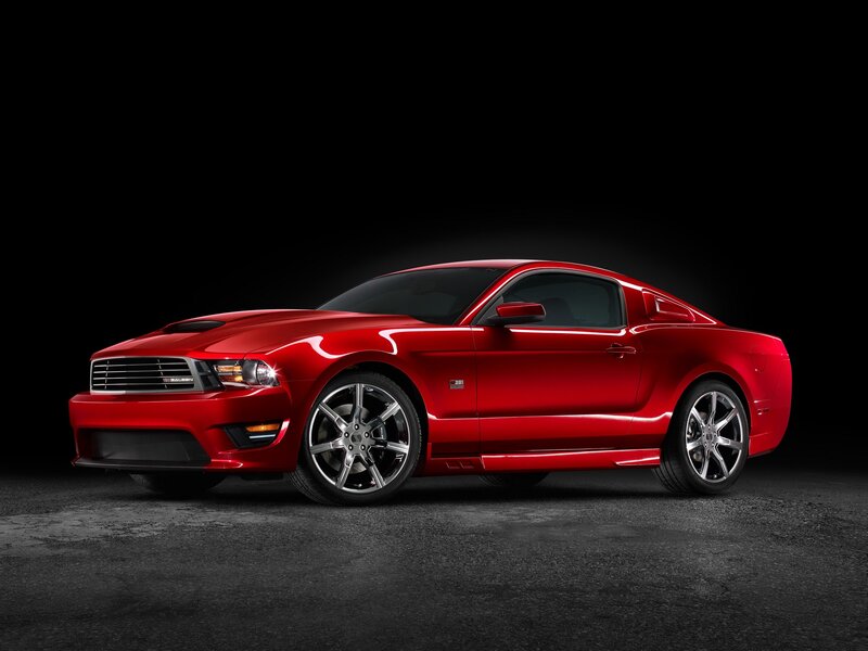 Red Ford Mustang Shelby GT500