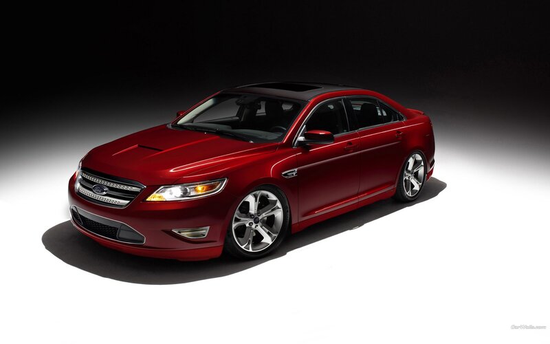 Red Ford Taurus — Dramatic, Photograph