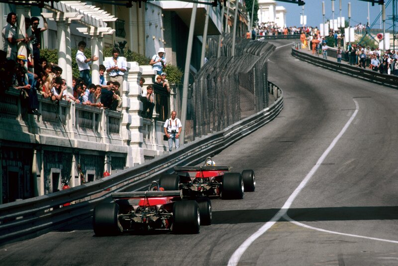 Red Formula One Cars — Active
