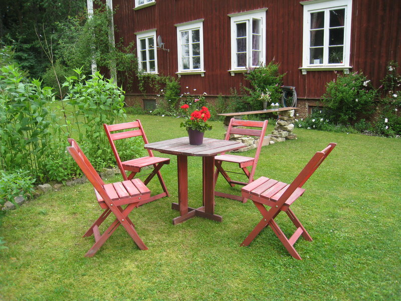 Red Garden Furniture