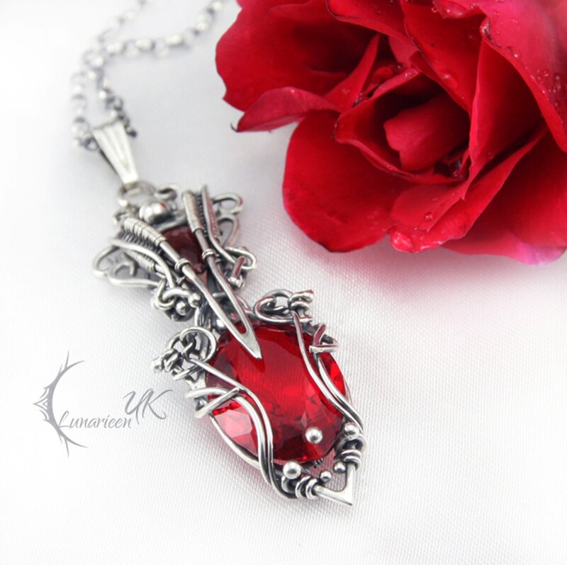 Red Gemstone Pendant — Romantic