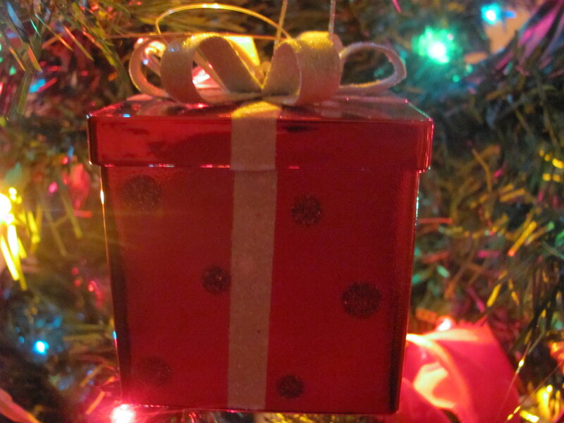 Red Gift Box Ornament