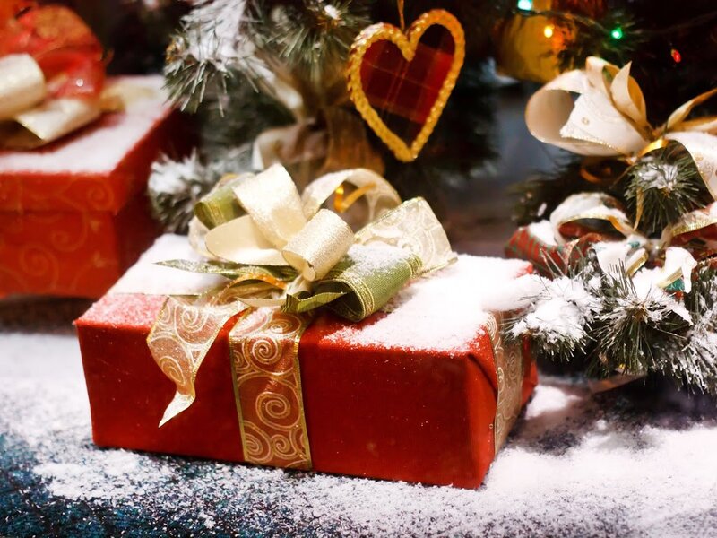Red Gift Box with Bow — Festive, Winter, Photograph