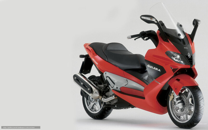 Red Gilera Nexus scooter