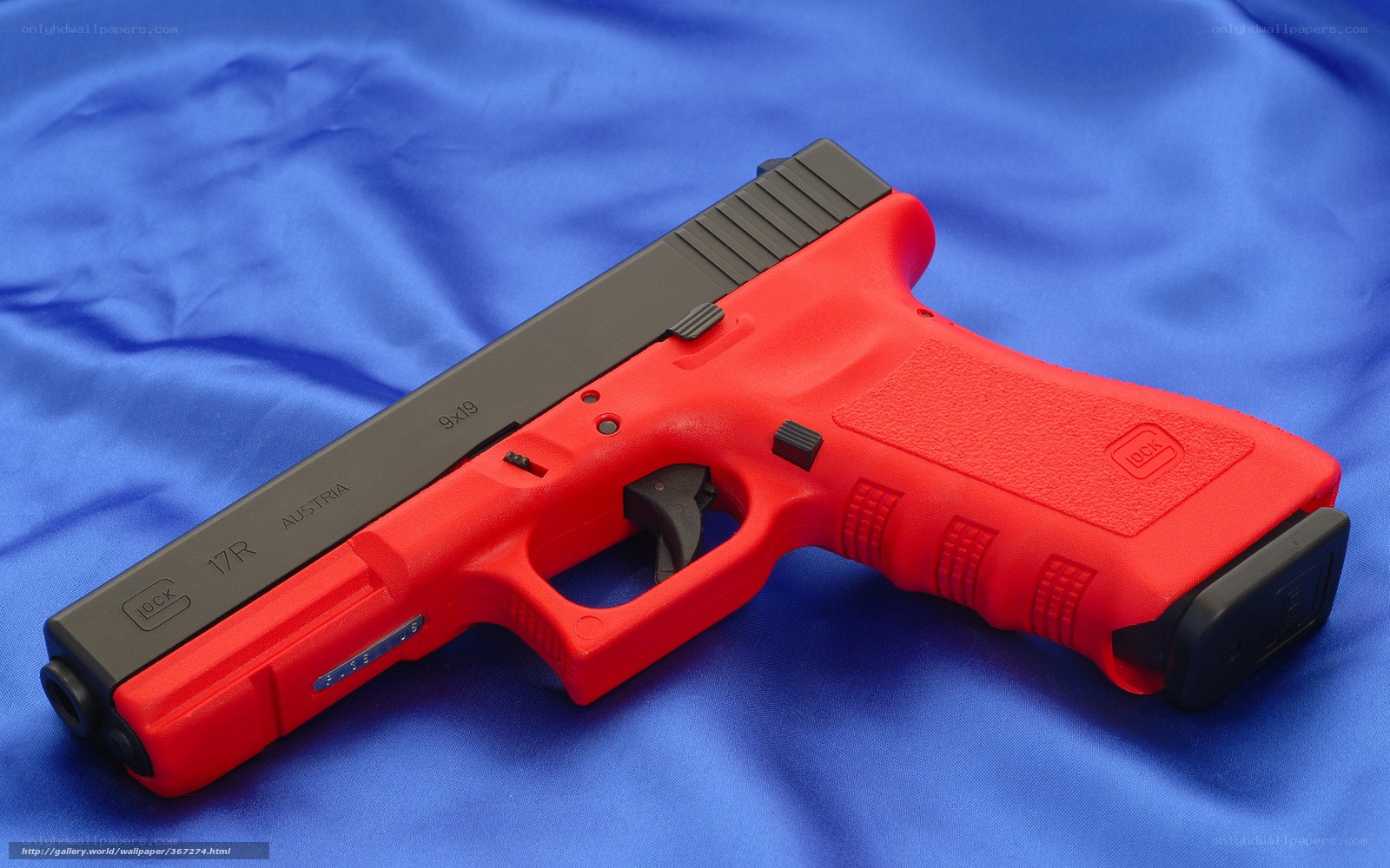red glock 17r pistol