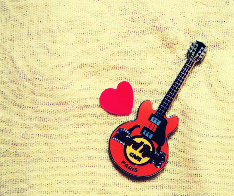 Red Guitar Pin