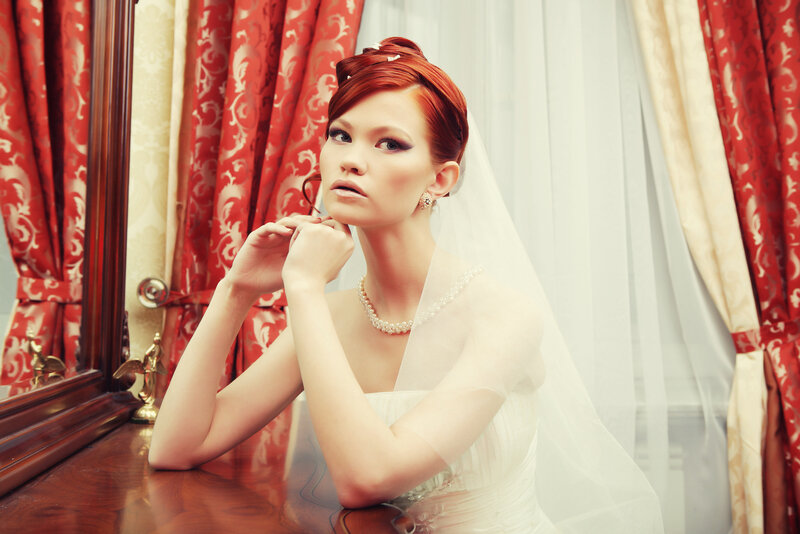 Red-haired Bride — White