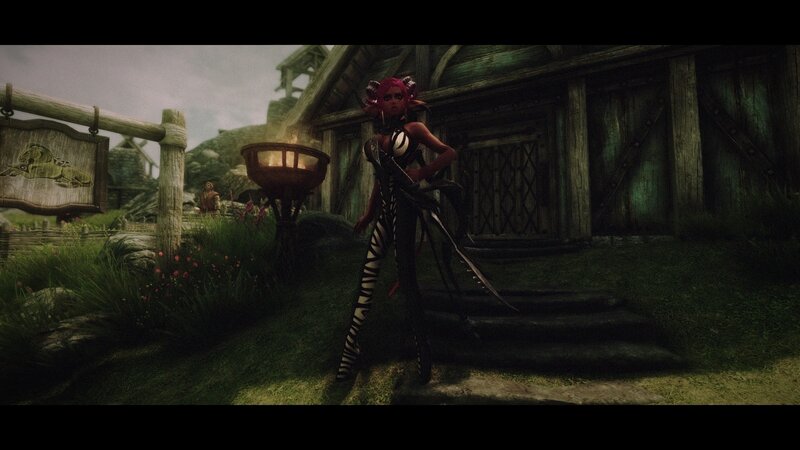 Red-haired Character with Sword — Green