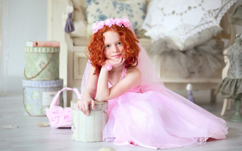 Red-haired Girl in Pink Dress — Dreamy