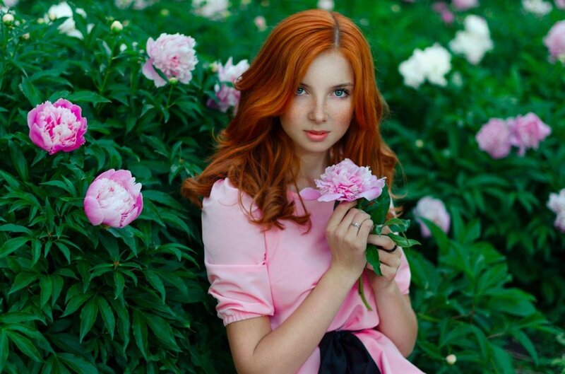 Red-haired Woman with Flower — Pink
