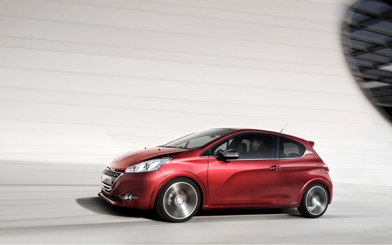 Red Hatchback Car — Dynamic, Photograph, Driver, Wheel