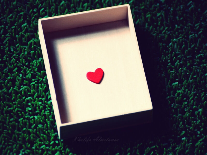 Red Heart in Box — Green