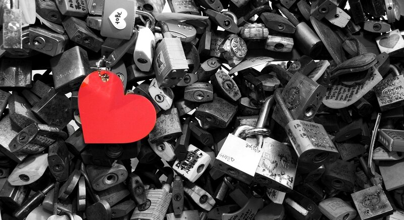 Red Heart Lock