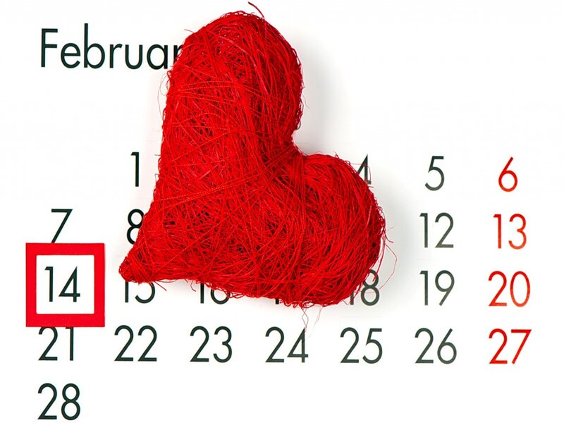 Red Heart on Calendar — Romantic, Photograph