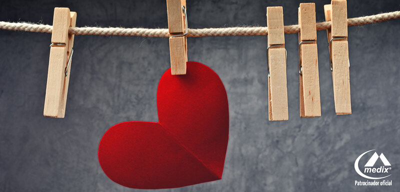 Red Heart on Clothesline — Calm