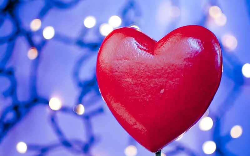 Red Heart on Stick — Festive