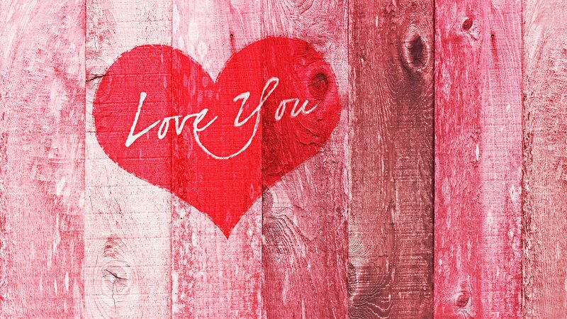 Red Heart on Wood — Romantic, Illustration