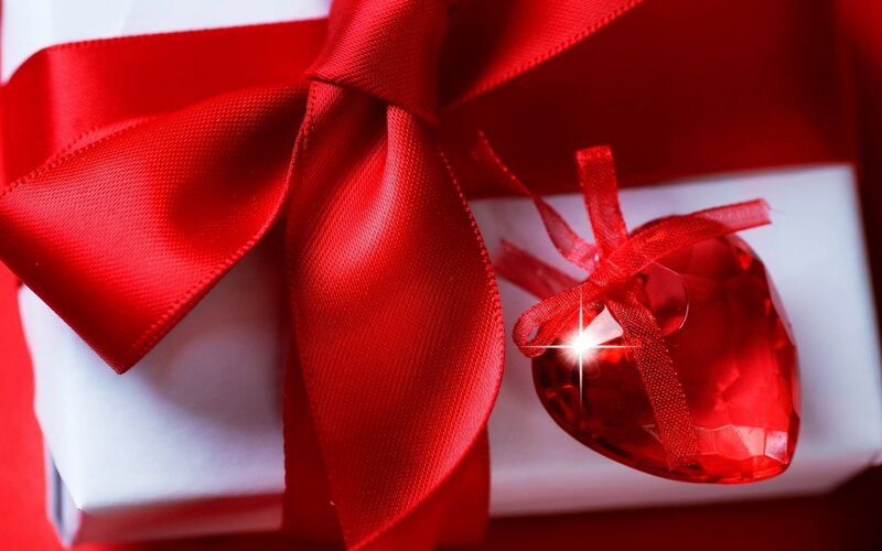 Red Heart Ornament — Romantic, Photograph, Gift Box