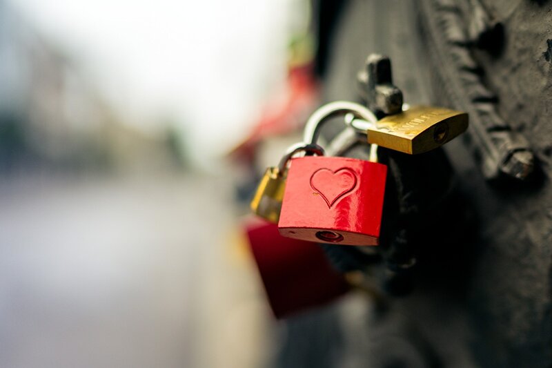 Red Heart Padlock