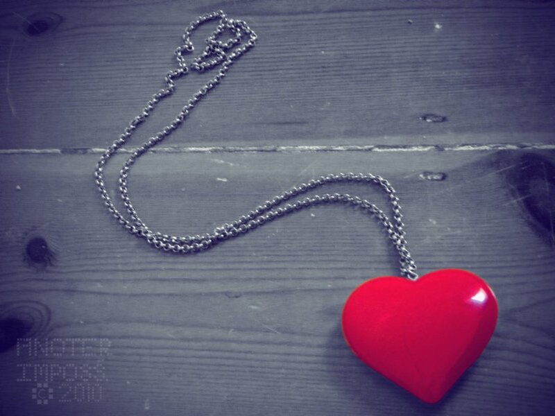 Red Heart Pendant — Calm