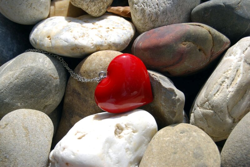 Red Heart Pendant — Serene, Afternoon