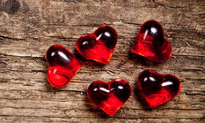 Red Heart-shaped Candies — Calm, Photograph, Wooden Surface