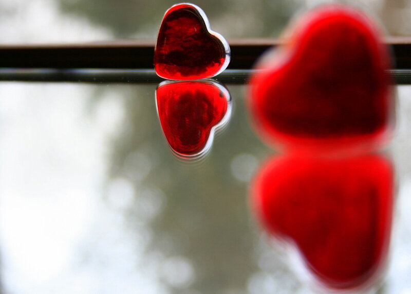 Red Heart-shaped Objects — Calm