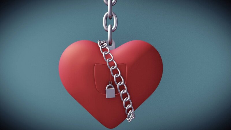 Red Heart with Chain — Somber