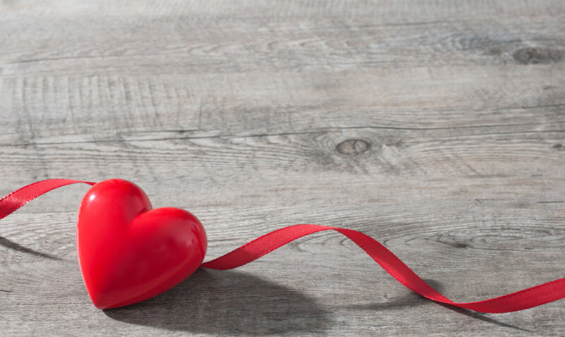 Red Heart with Ribbon — Calm