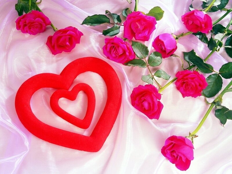 Red Heart with Roses — Romantic, Photograph