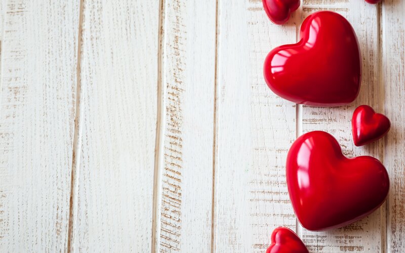 Red Hearts on Wood — Calm