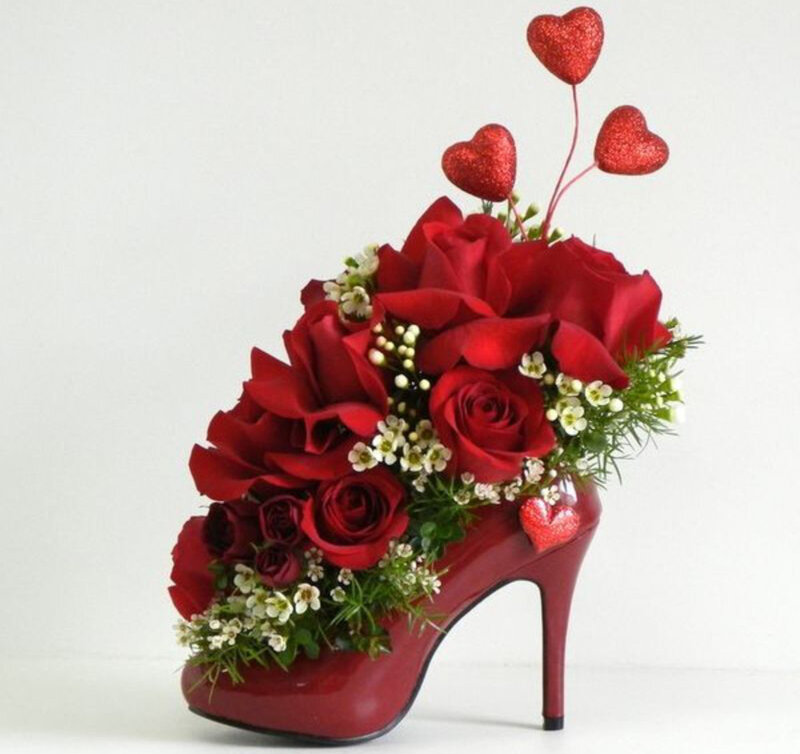 Red High-heeled Shoe Bouquet