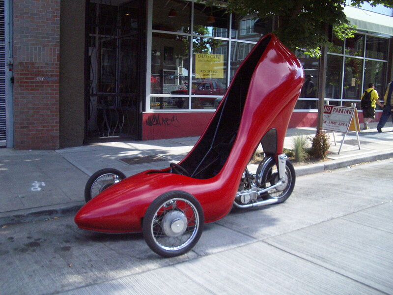 Red High-heeled Shoe Car