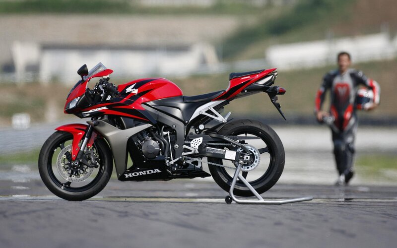 Red Honda CBR600RR on track