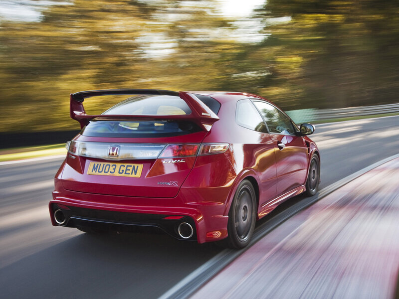 Red Honda Civic Type R — Dynamic, Afternoon