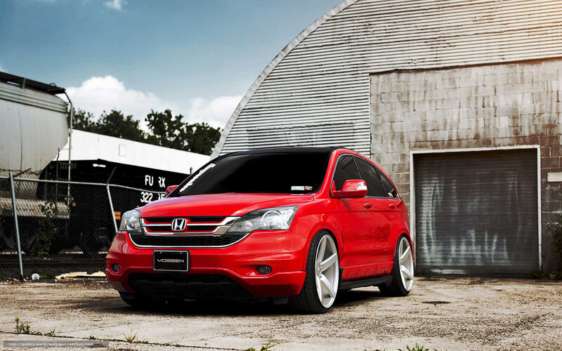 Red Honda Cr-v — Dramatic
